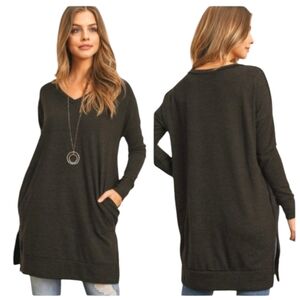 Oversized V neck Brushed Top✨️